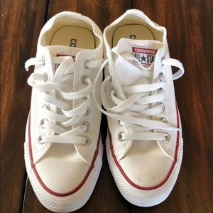 Women’s White Converse size 6.5